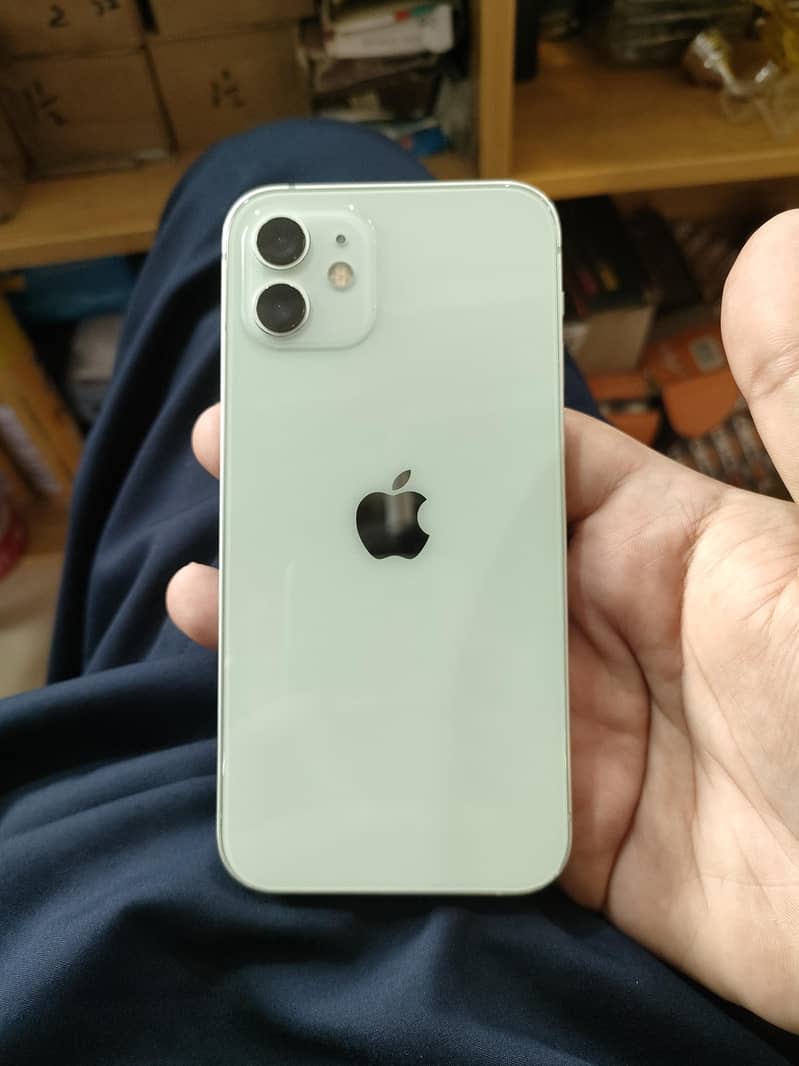 Apple iPhone 12 0