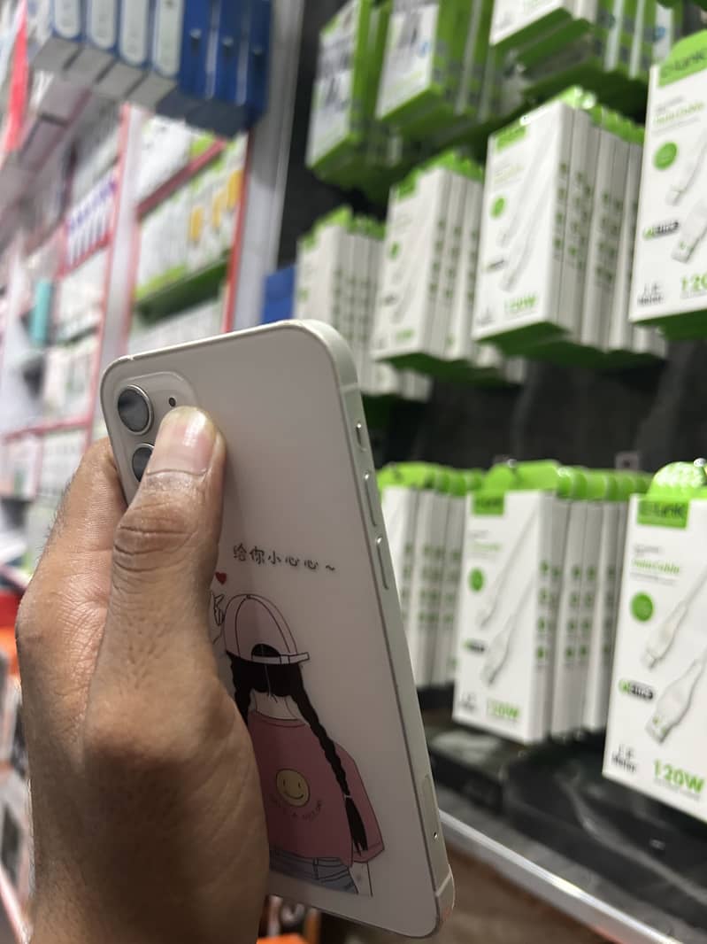 Apple iPhone 12 5