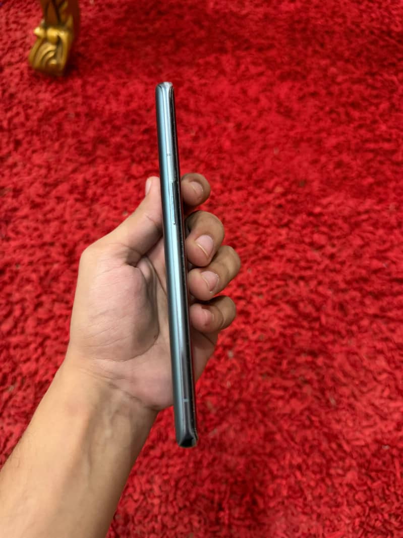 One Plus 9 Pro 4