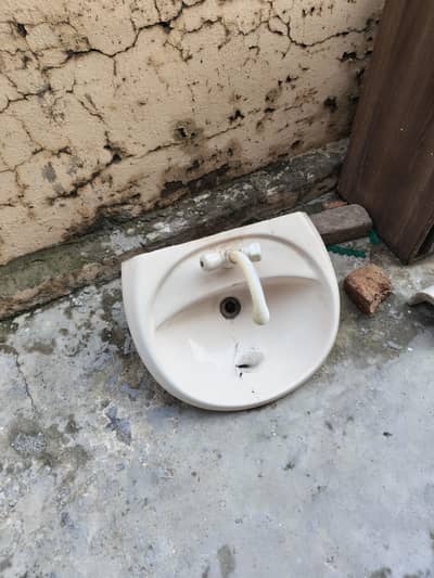 Wash Basin with Mixer