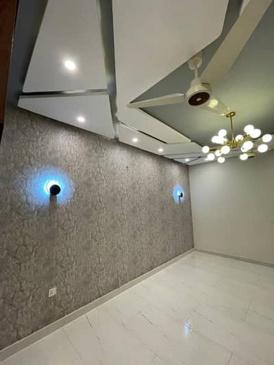 Stylish New 10 Marla Dream Home Awaits