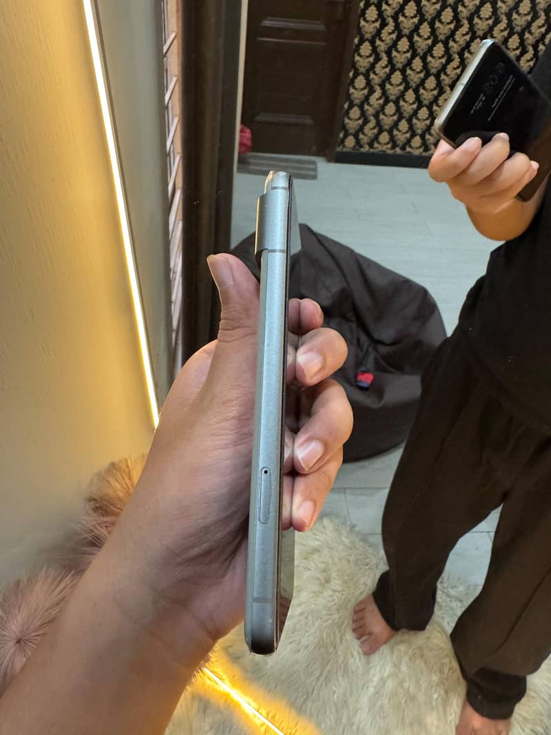 Google Pixel 8 3