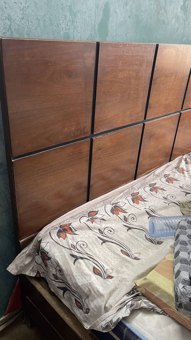 King size bed 1
