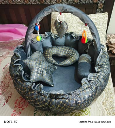 baby cot