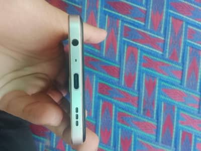 OPPO F21 Pro