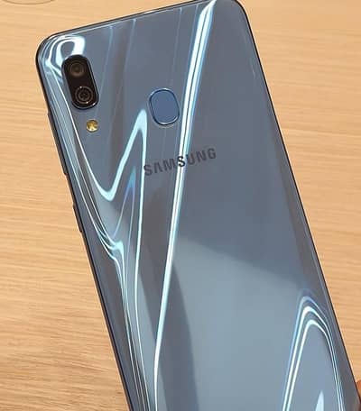 Samsung Mobile A30