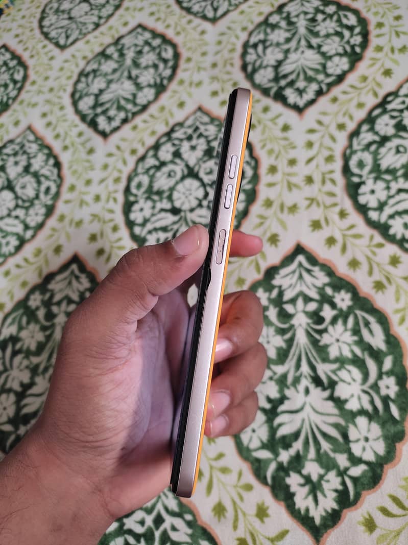 Tecno Spark 10C 3