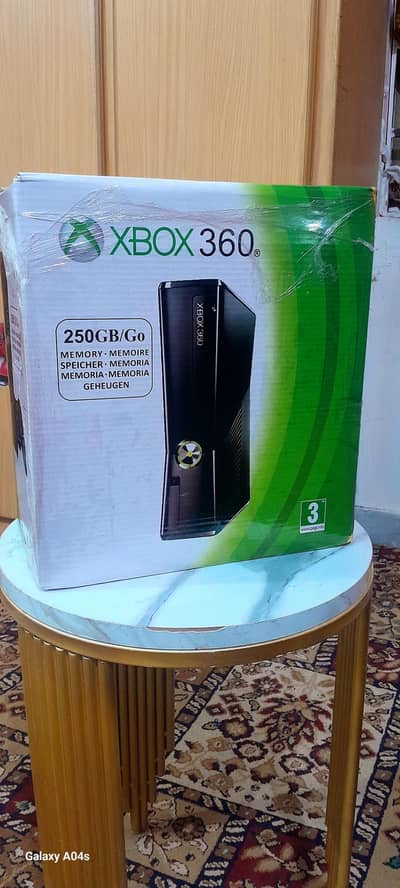 Xbox 360 250GB jtag modified (35 games installed)