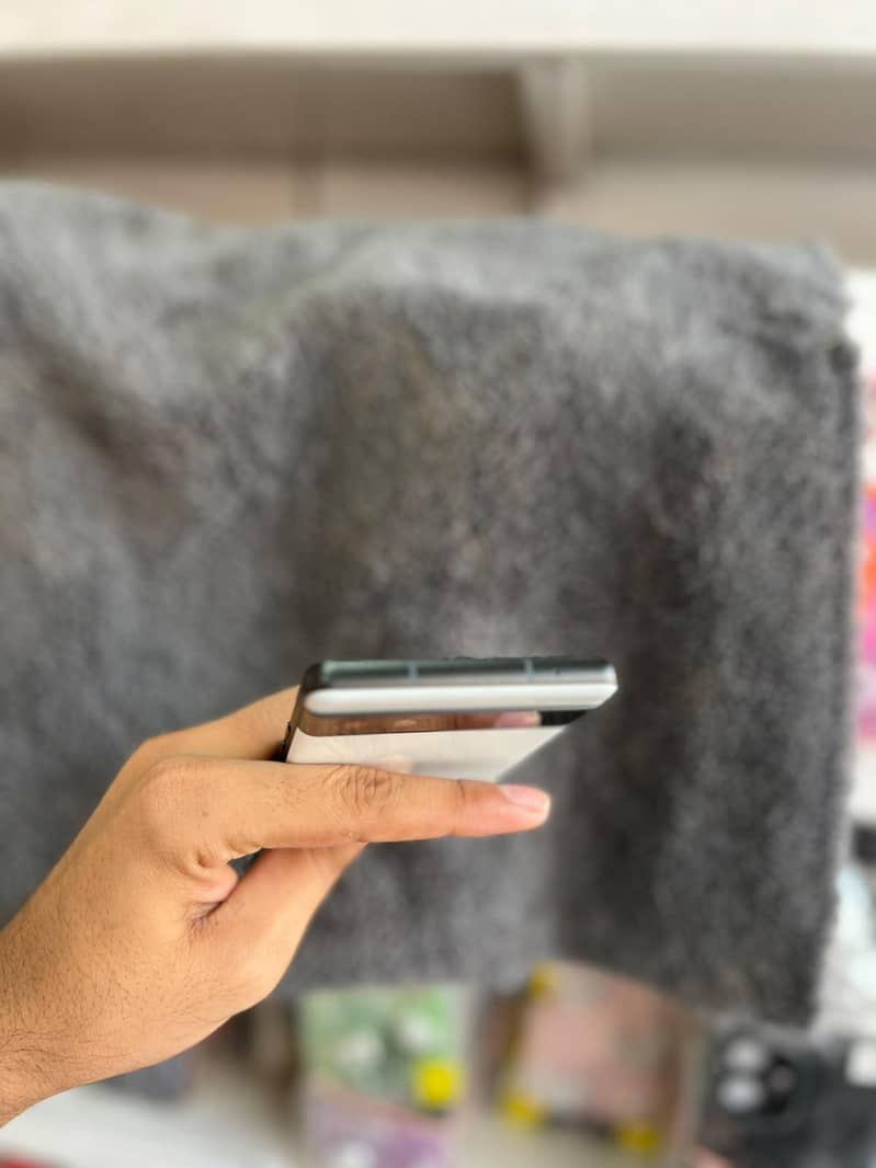 Google Pixel 6a 4