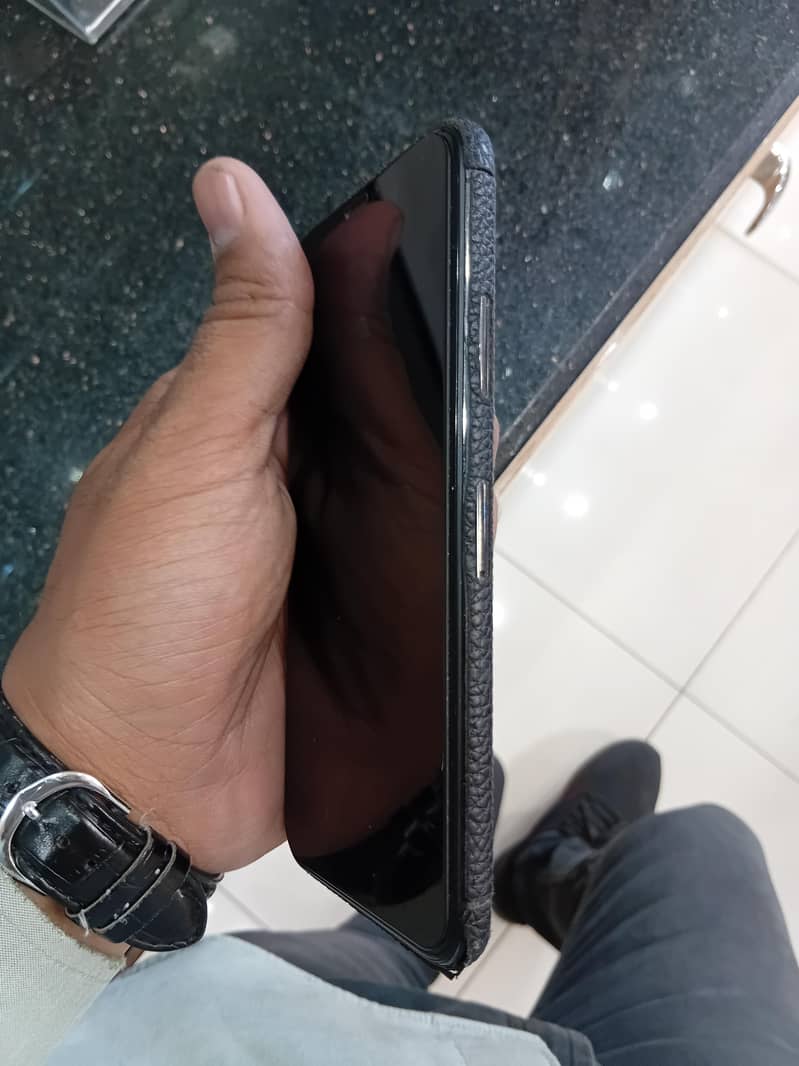 Apple iPhone X 2