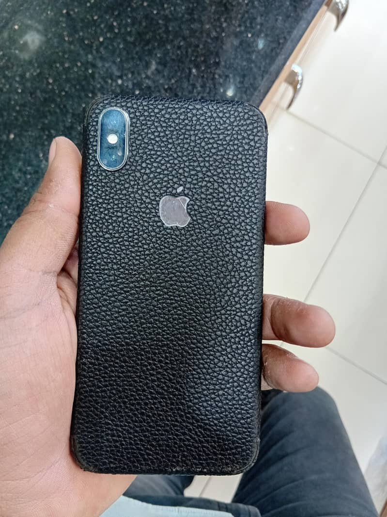 Apple iPhone X 5