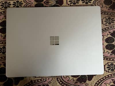 Microsoft surface 2 i7 8genraton