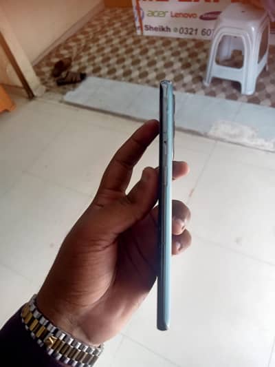 One Plus 9 Pro 12/256 Just lines in screen baqi Ok