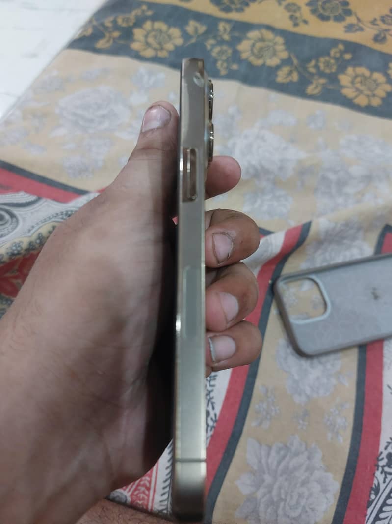 Apple iPhone 13 Pro 5