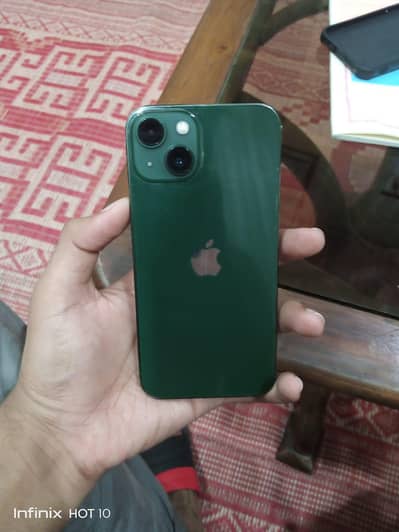 Apple iPhone 13