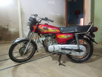 United 125