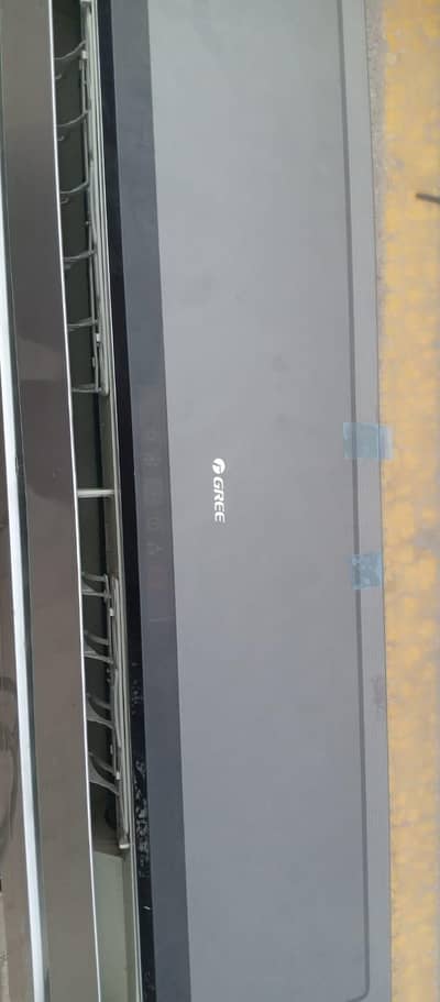 gree ac inverter 1 ton  gass ni ha  red pipe ha 1.5 orint ac  inverter