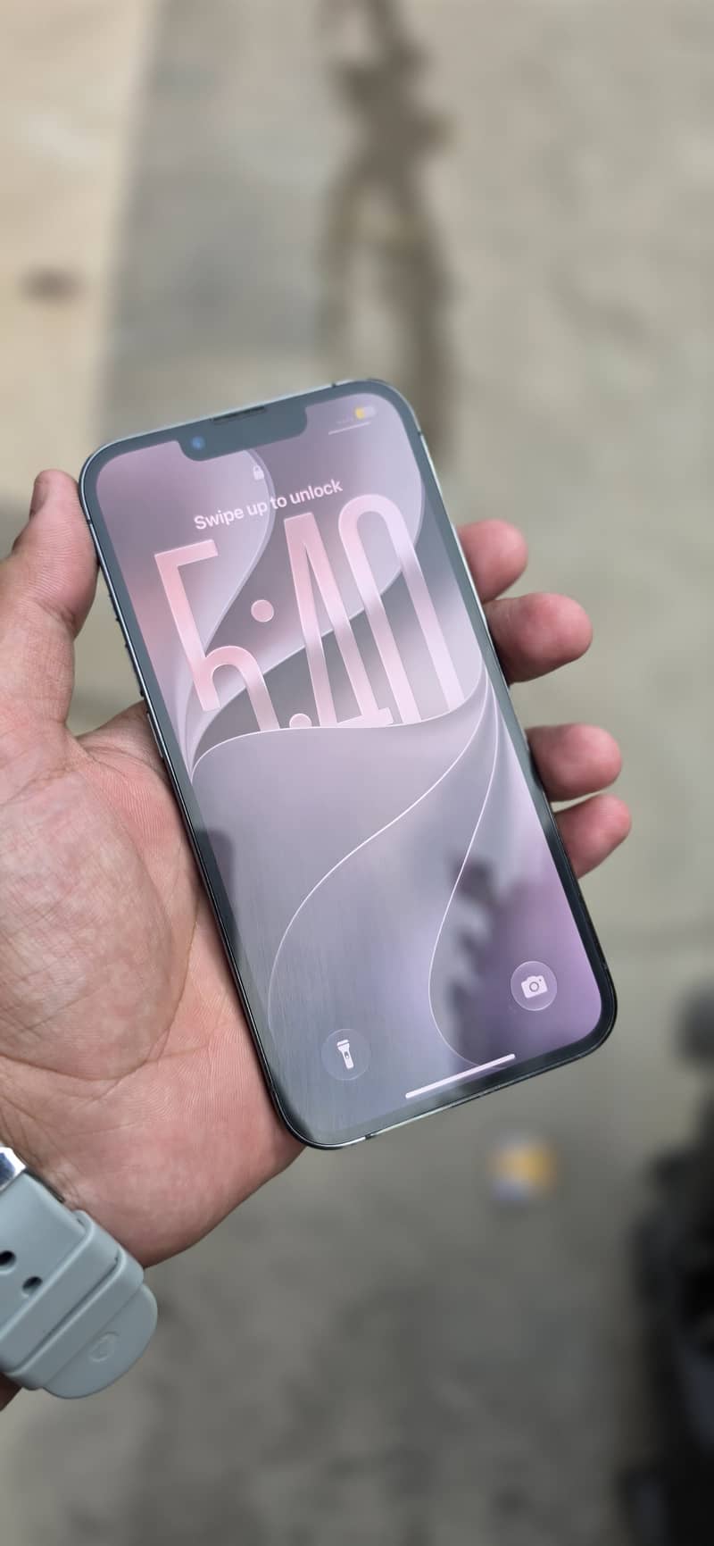 Apple iPhone 13 Pro 2
