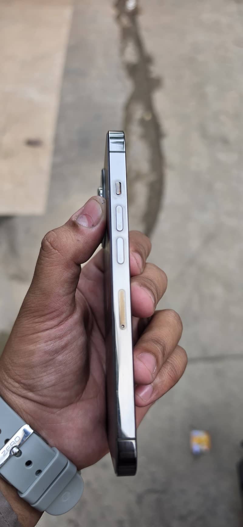 Apple iPhone 13 Pro 3