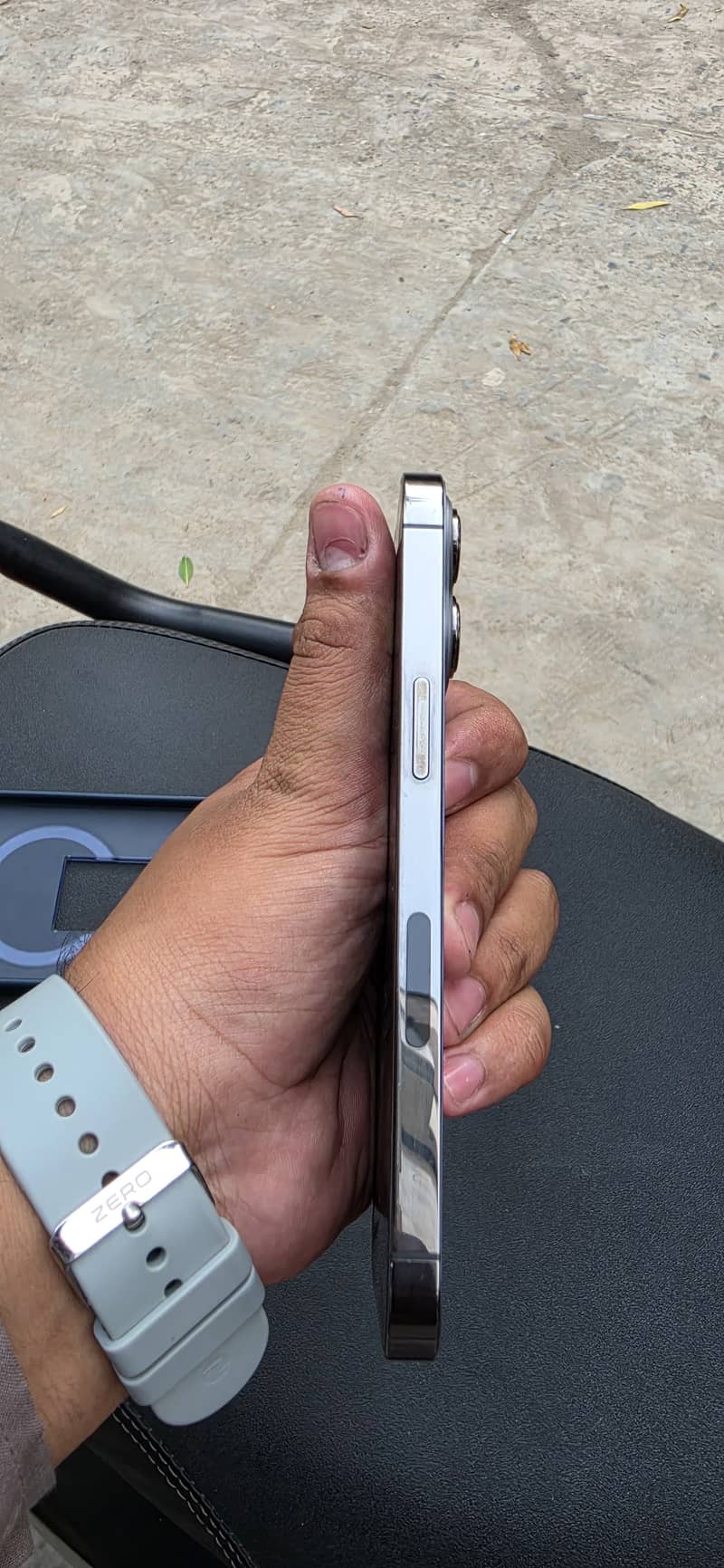 Apple iPhone 13 Pro 4