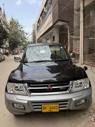 Mitsubishi Pajero 2002