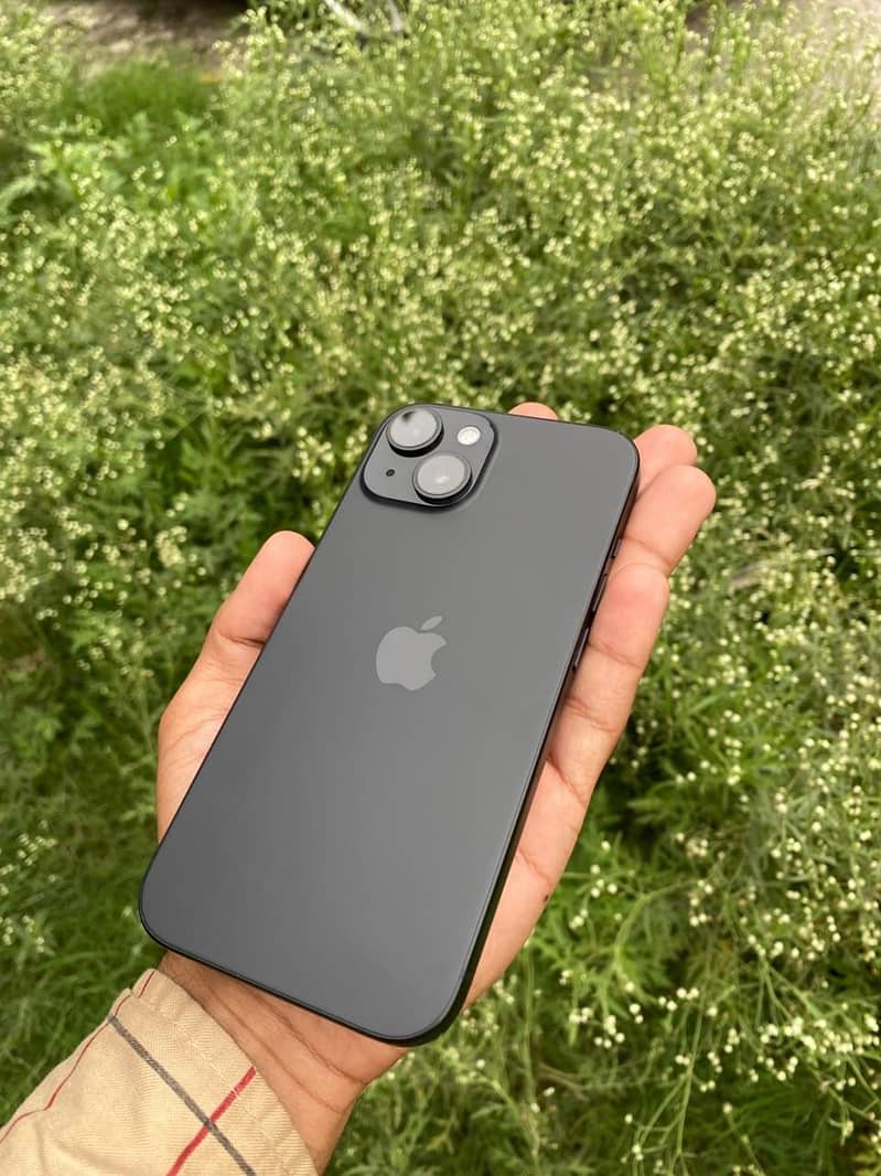Apple iPhone 15 2