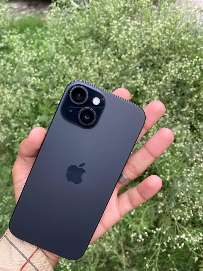 Apple iPhone 15 5