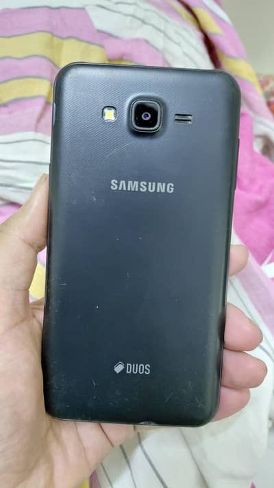 Samsung Mobile J7 Core