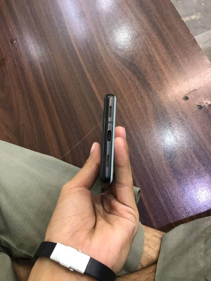 Google Pixel 6a 1