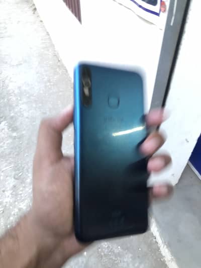 Infinix Hot 8