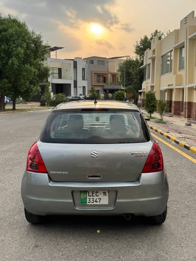 Suzuki Swift DLX 1.3 2014