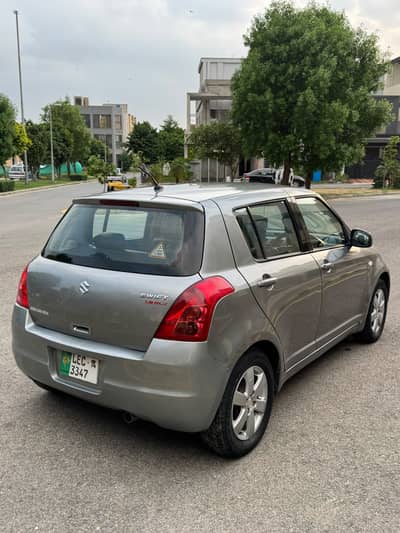 Suzuki Swift DLX 1.3 2014