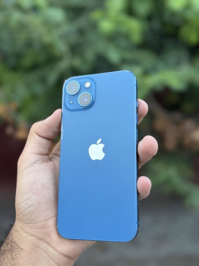 Apple iPhone 13 7