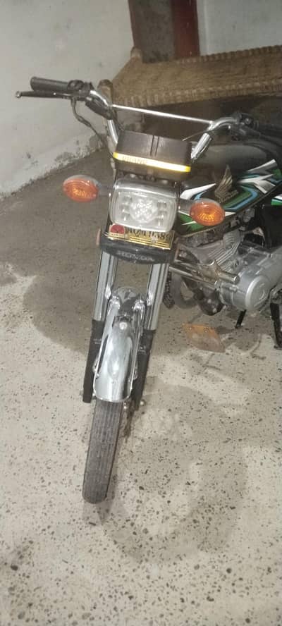 Honda. 125.2023