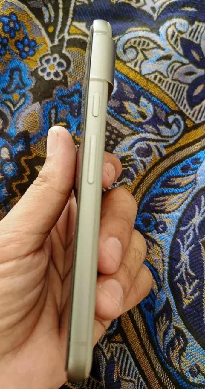 Google Pixel 8 1