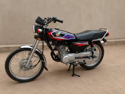 Honda 125 / 14model / used like new good condition/ Price 110000