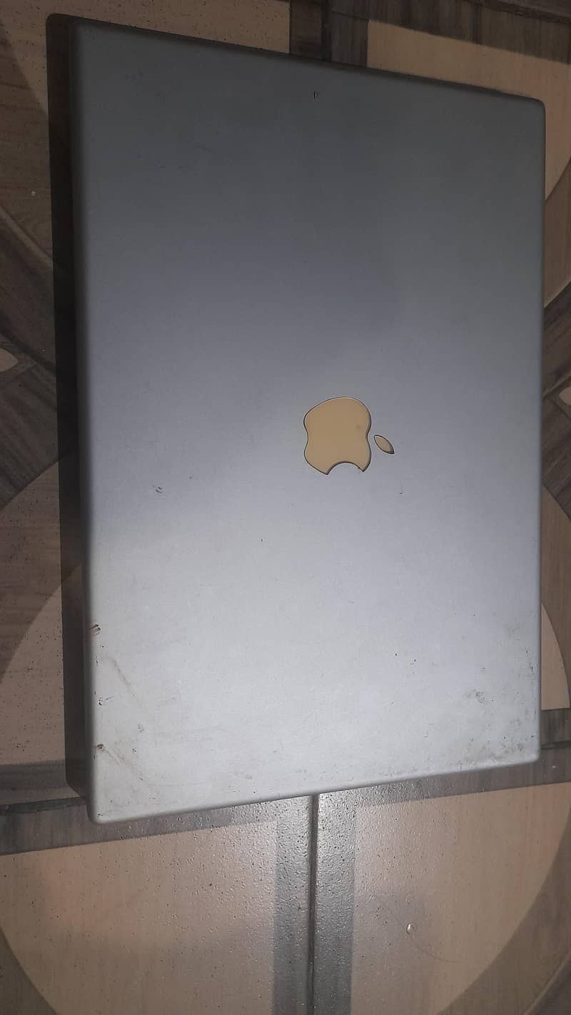 macbook pro 0