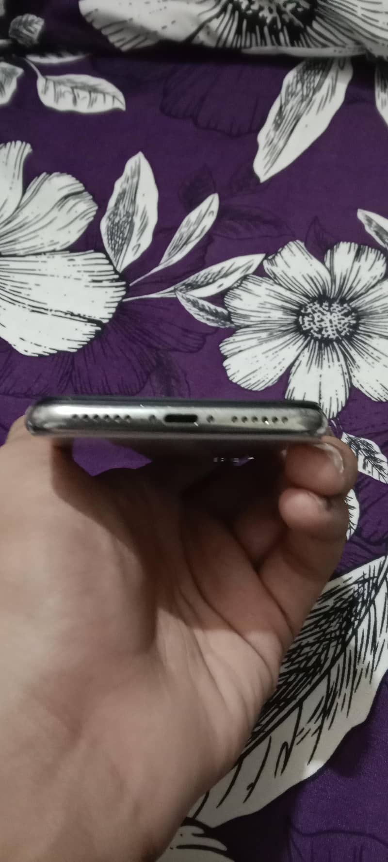 Apple iPhone X 4