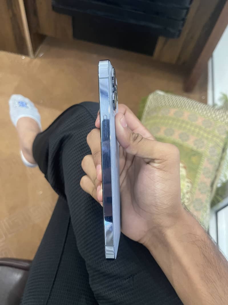 Iphone 13 pro max 1