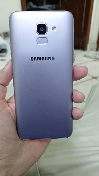 Samsung Mobile J6