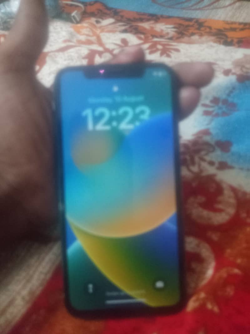 Apple iPhone X 5