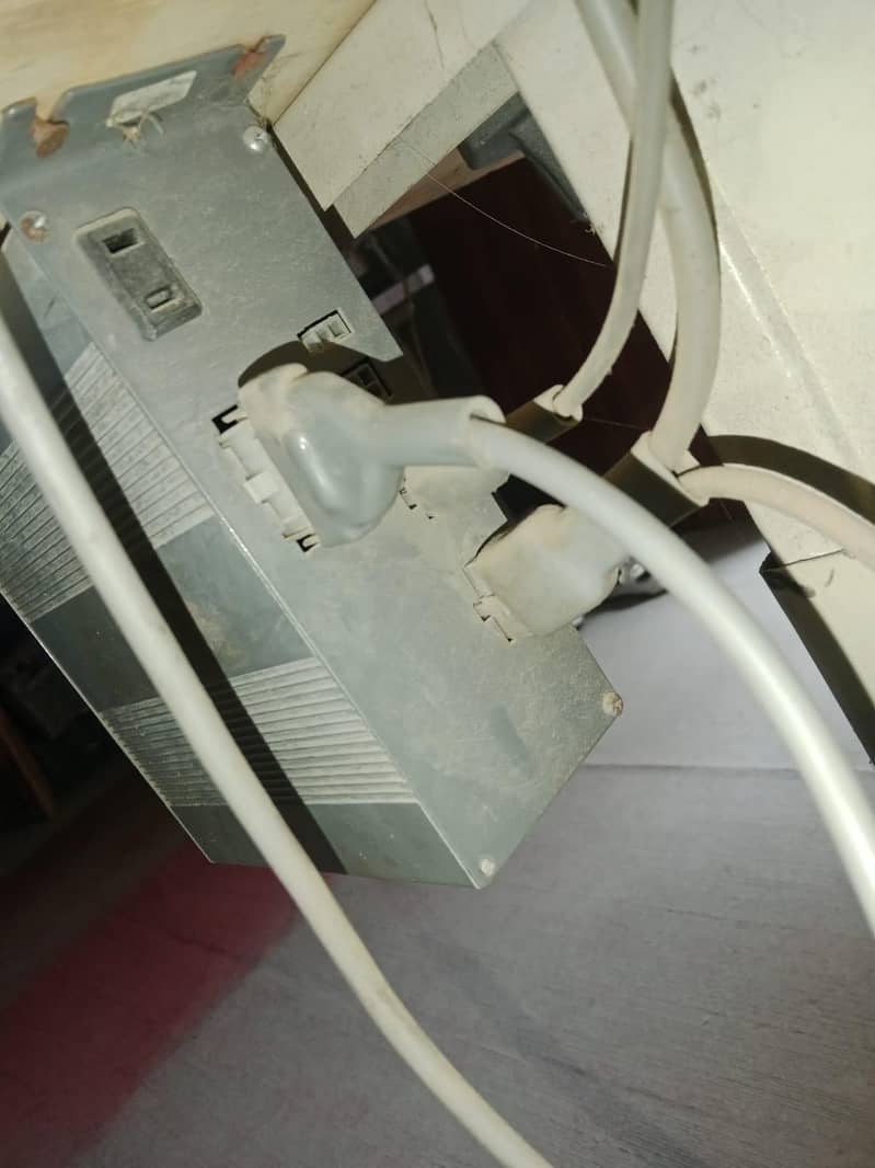 sewing machine 7