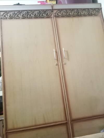 2 Door Wooden Wardrobe / Almari – Good Condition