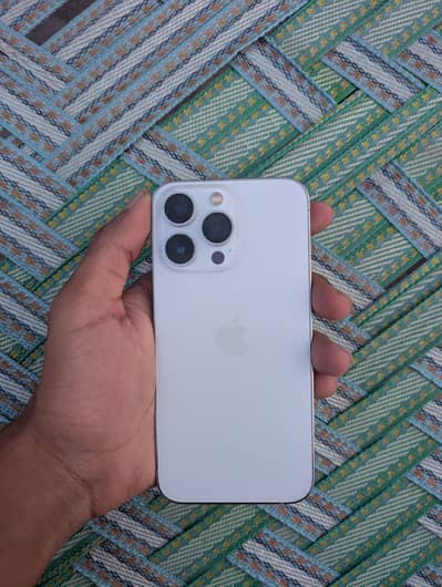 Apple iPhone 13 Pro