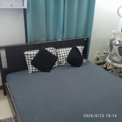 Koncept Furniture Thailand Import going cheap Bed with Wardrobe matres