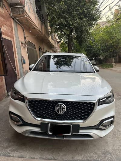 MG HS 2021
