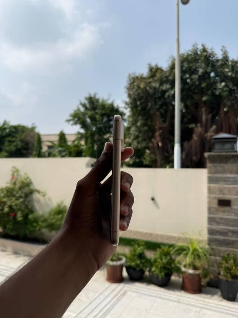 Google Pixel 8 1