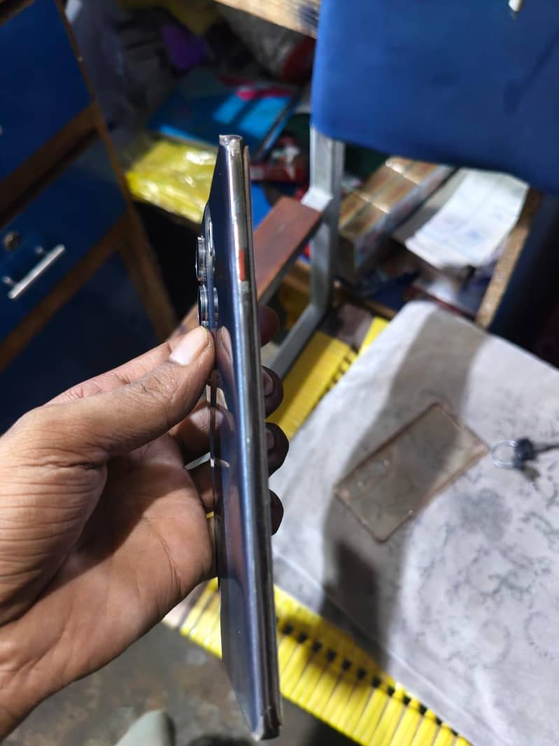 Tecno CAMON 40 Pro 0
