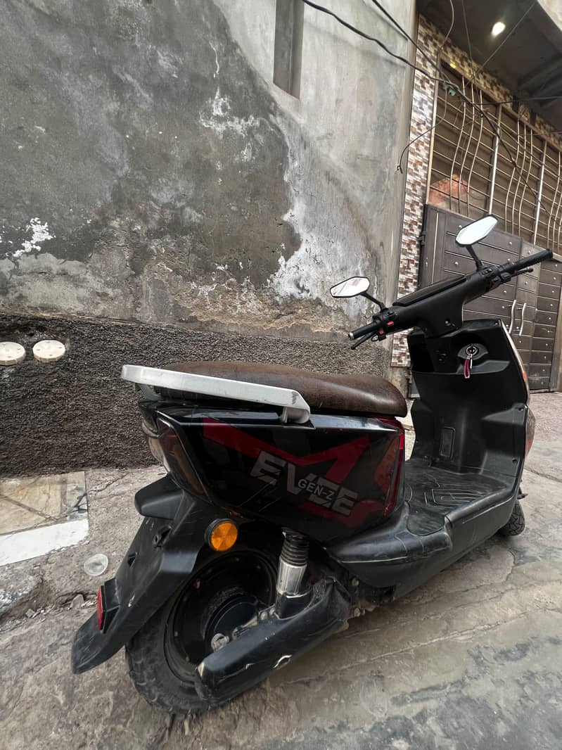 Scooty 3
