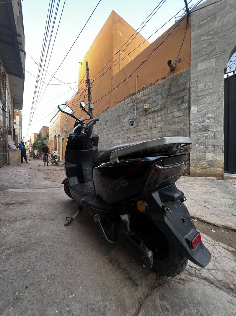 Scooty 4